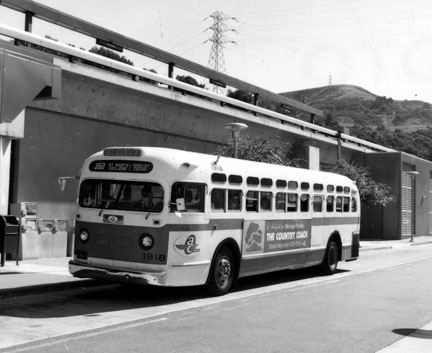 AC Transit bus 1918