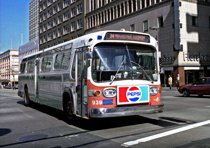 Bus 939 in downtown Oakland on March 7, 1988.