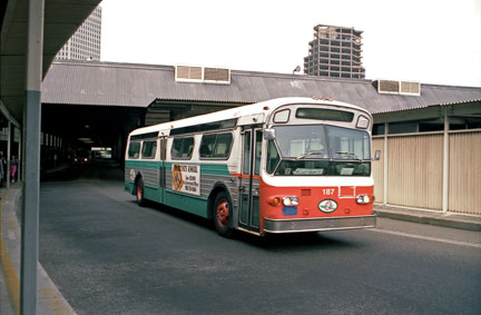 AC Transit bus 187 at San Francisco Terminal in August 1986.