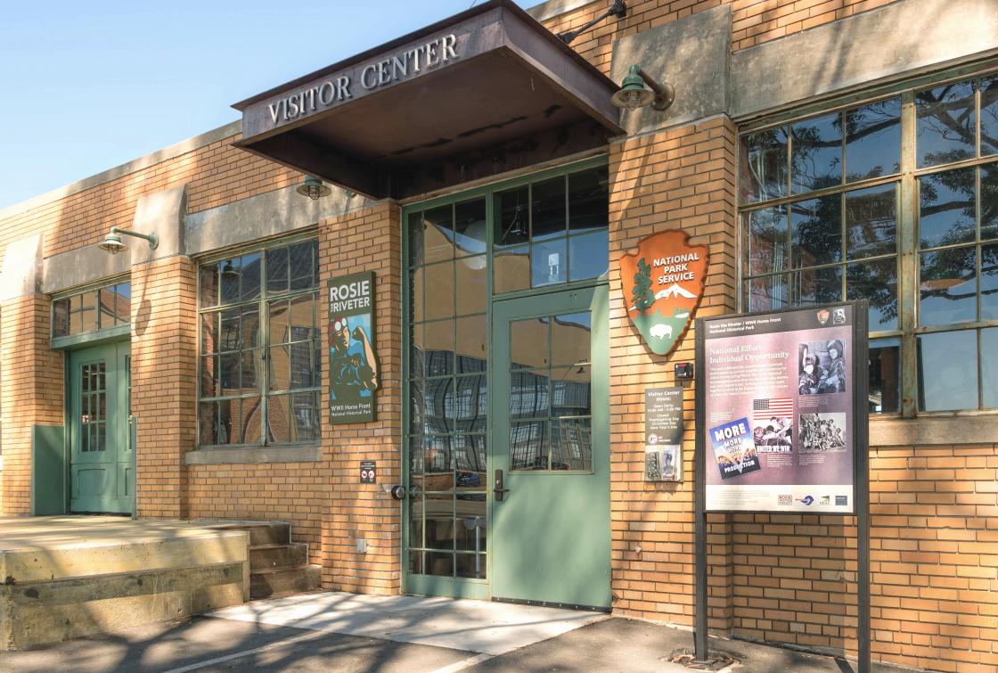 The outside of the Rosie the Riveter Museum